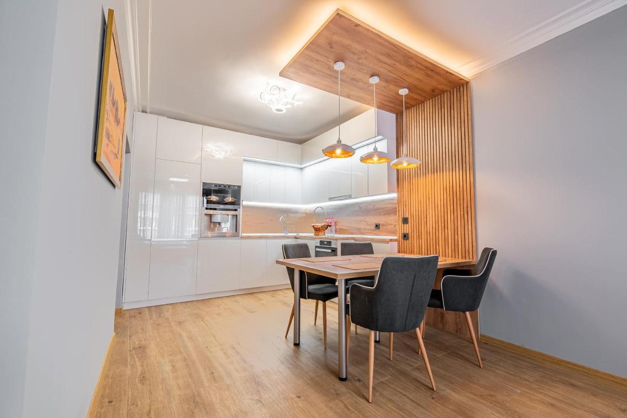 Apartament Vitoshka'S Finest Sofia Zewnętrze zdjęcie
