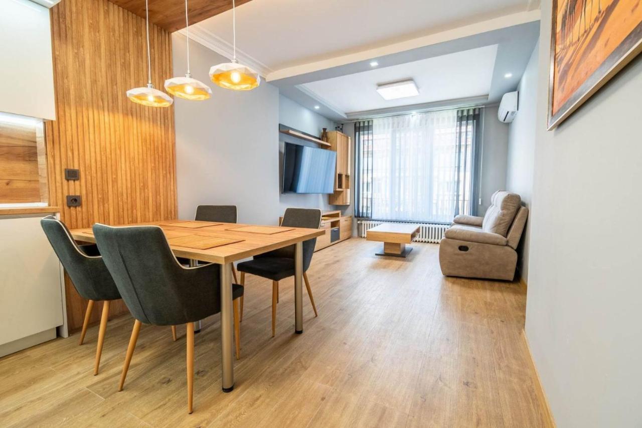 Apartament Vitoshka'S Finest Sofia Zewnętrze zdjęcie