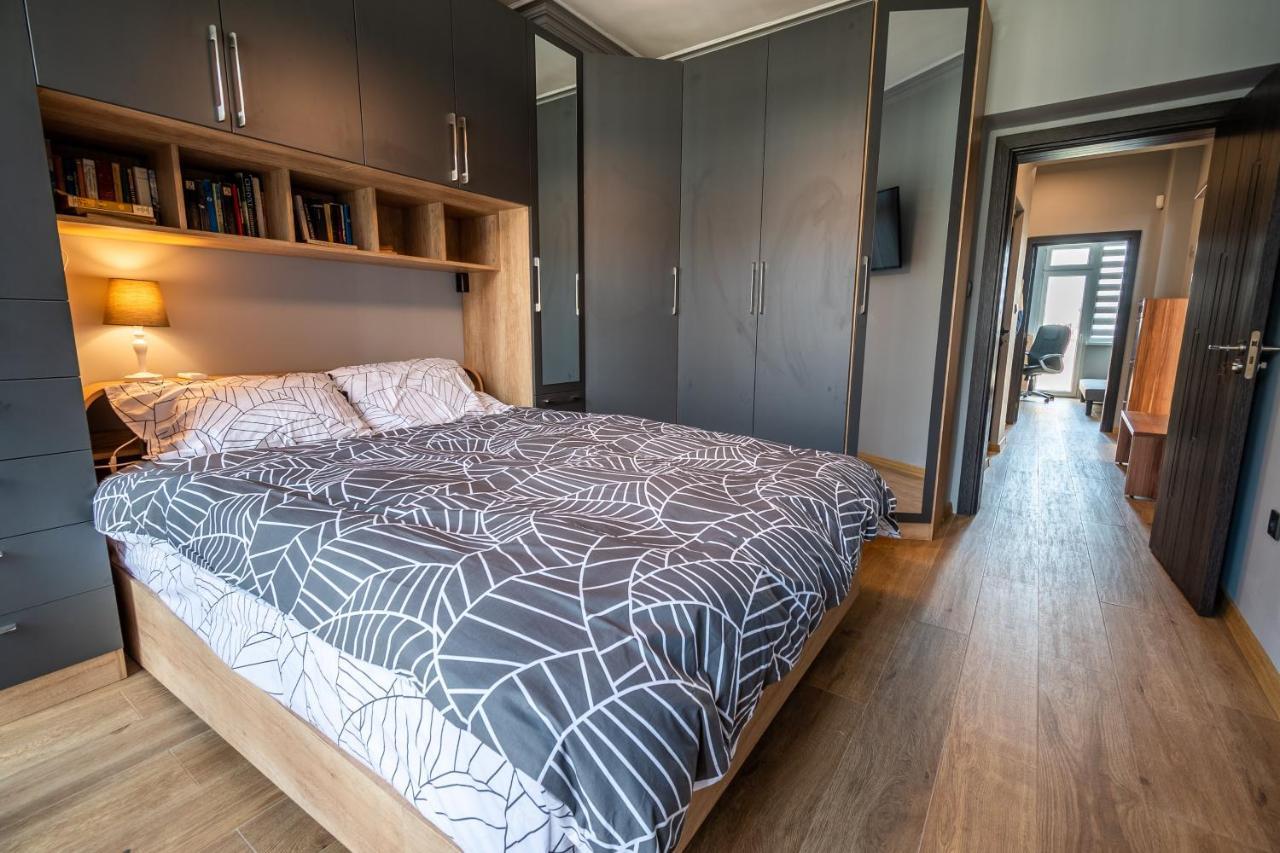Apartament Vitoshka'S Finest Sofia Zewnętrze zdjęcie